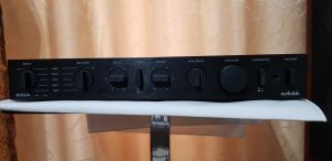 Amplificator Audiolab 8000A - made in England. Unul dintre cele mai bune amplificatoare britanice construite vreodata - top 12.