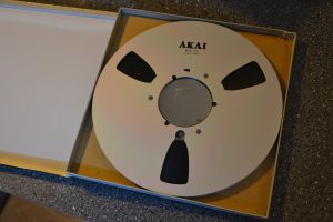 Banda magnetofon Akai 26.5cm metal Nab-cu banda