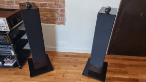Boxe Bowers & Wilkins 702 S2