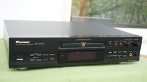CD audio recorder Pioneer PDR-555RW