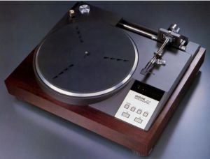 Diatone LT-3 Linear Tracking Turntable  