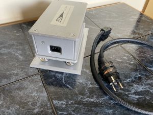 Dillenhöfer DSS NZ 4000 - Filtru de retea audio