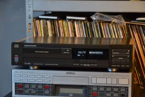 Grundig CD 7550 -Hi-end cd player -philips reVox studer