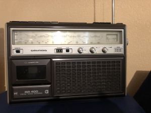 GRUNDIG RR 400 , radiocasetofon