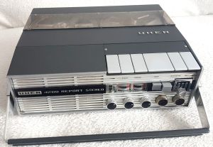 pt.colectionari> Magnetofon recorder vintage portabil UHER 4200 Report Stereo
