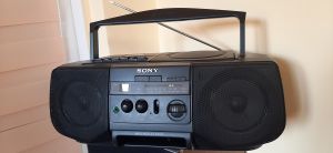 Radio casetofon cu CD SONY CFD-V10