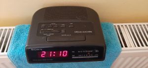Radio cu ceas Sony ICF-C280
