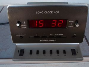 Radio GRUNDIG Sono-clock 400 ceas digital,vintage 1980 Germany
