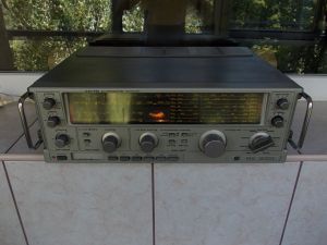 Receiver RX 2001 Professional,tuner electronica industriala,radio vintage 1985 IEI Romania