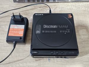 Sony DISCMAN D-T40, vintage cd player , made in japan 