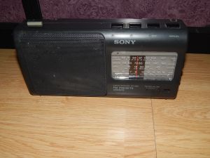 SONY ICF-880L , radio cu 4 lungimi de unda