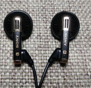 Sony N.U.D.E MDR-E464 Fontopia Twin Turbo Stereo Dynamic Earphones