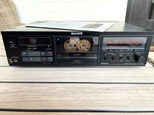 Stereo Cassette Deck SONY model TC-K 700 ES