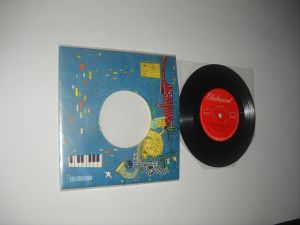 Various: Astă Seară Dansăm, Potpuriu De Calypso-uri (cu Iancsi Körössy)(1960) disc mic 7" vinil vechi si rar, jazz
