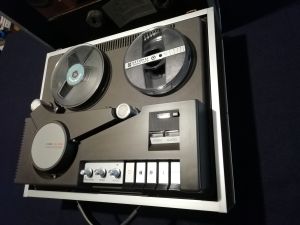 Videomagnetofon recorder Philips LDL 1002